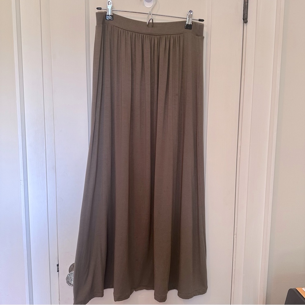Boden Olive Green Flowy Jersey Maxi Skirt, Sz 10 Regular Length, Boho, Resort